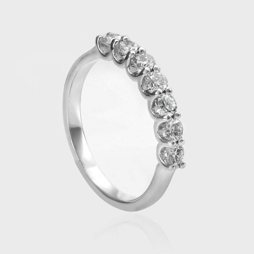 טבעת חצי איטרניטי יהלומים לבנים (0.5 ct.tw)