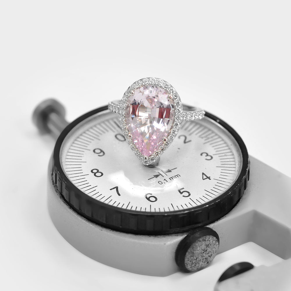 Light Pink Pear Shape Morganite and Diamonds Ring