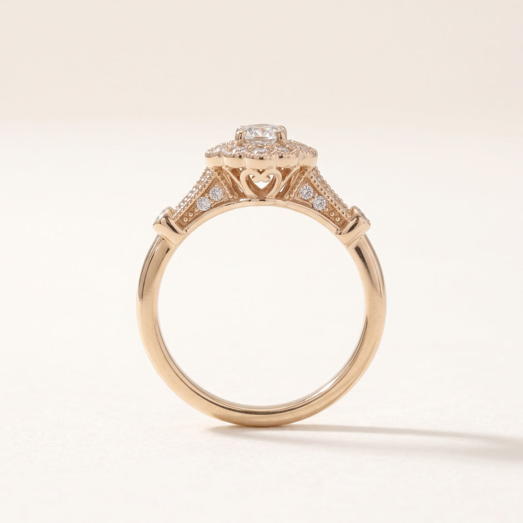 Vintage oval diamond halo ring in 14K rose gold / טבעת יהלום אובלי בהילה בסגנון וינטג׳ בזהב ורוד 14K - Side profile / פרופיל צד