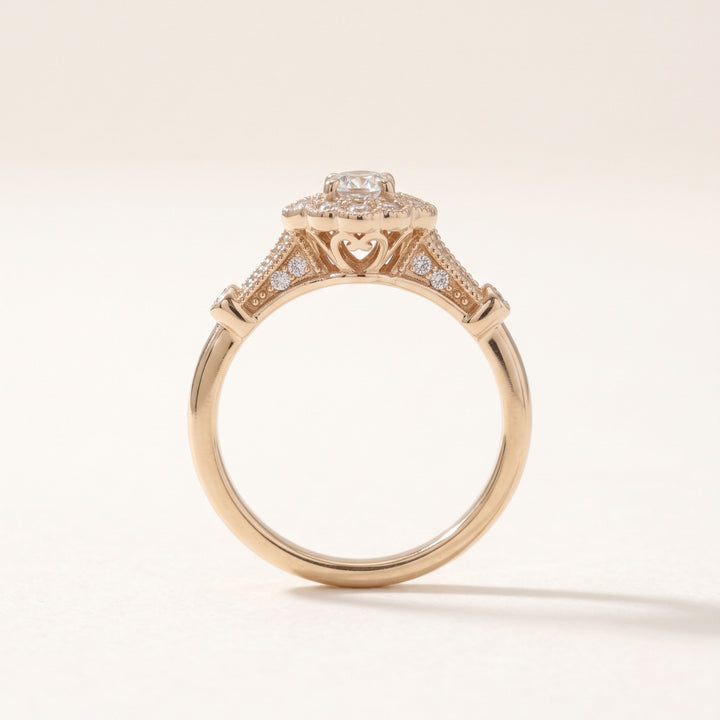 Vintage oval diamond halo ring in 14K rose gold / טבעת יהלום אובלי בהילה בסגנון וינטג׳ בזהב ורוד 14K - Side profile / פרופיל צד