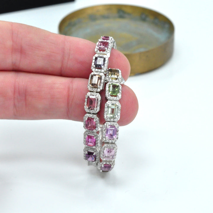 Fancy Sapphire and Diamonds Halo bracelet