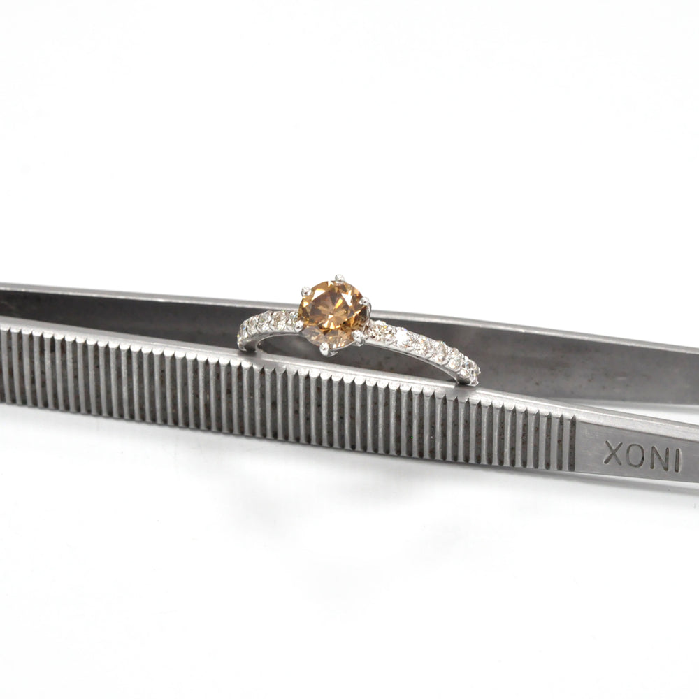 FANCY BROWN DIAMOND & WHITE side diamonds 6 prongs ring