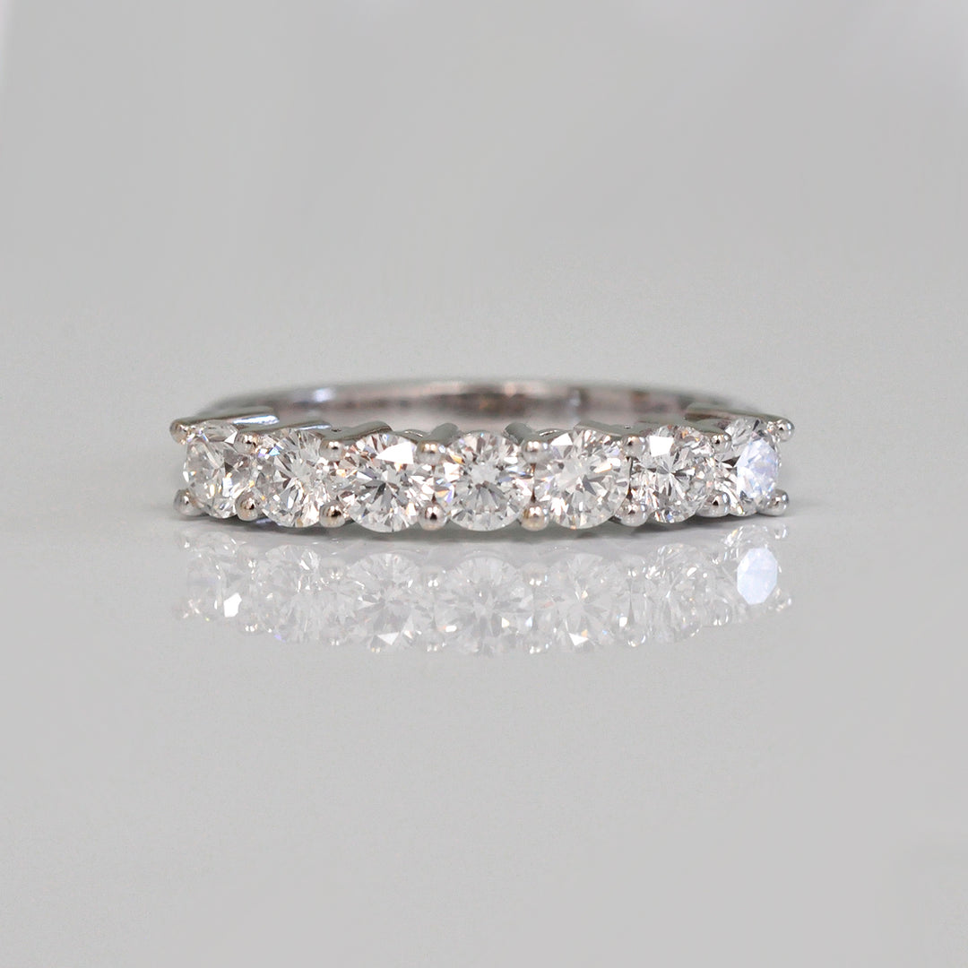white gold 7 Stones Diamond Ring (0.9ct. tw.)