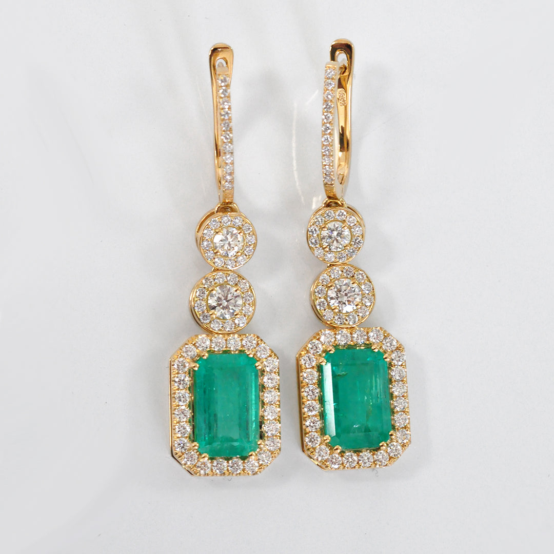 yellow gold green emeralds and Diamonds halo Earrings