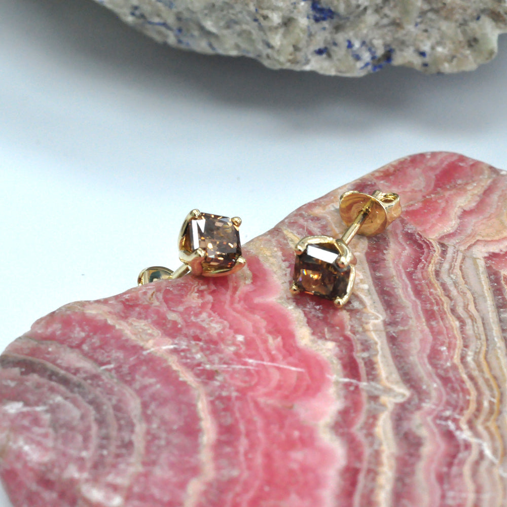fancy brown cushion cut diamonds (2 ct. tw.) stud earrings