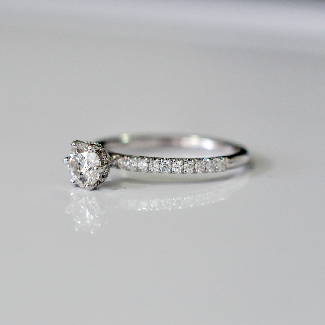 Delicate WHITE GOLD AND DIAMOND 6 prongs engagement Ring
